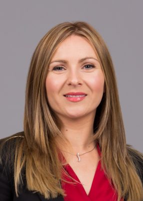 陶朗企业传讯副总裁 Lorraine Dundon 陶朗企业传讯副总裁 Lorraine Dundon