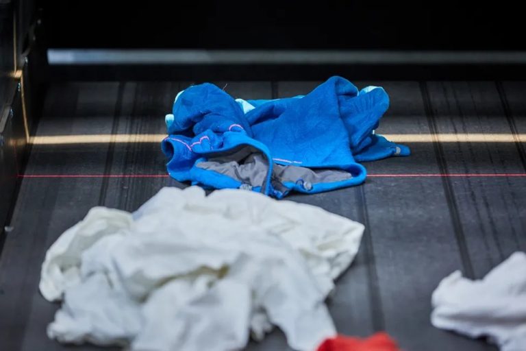英国首个全自动废旧纺织品分选厂落地!Circle-8与陶朗联手破解70万吨废纺处理难题 - 陶朗