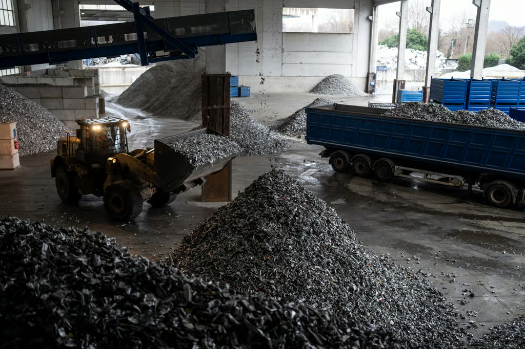 铝锭的熔炼和生产